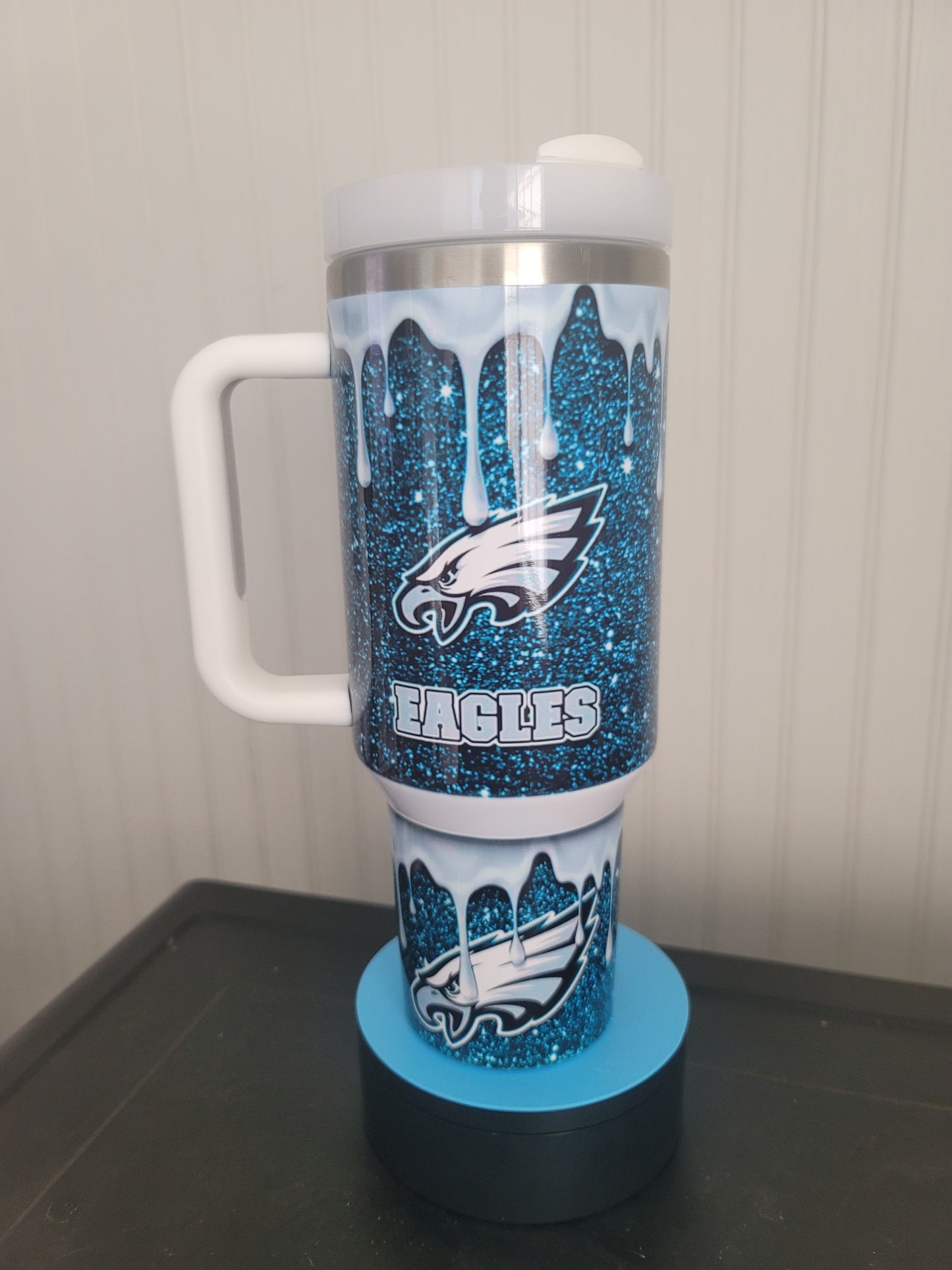 40oz Eagles drip inspured tumbler