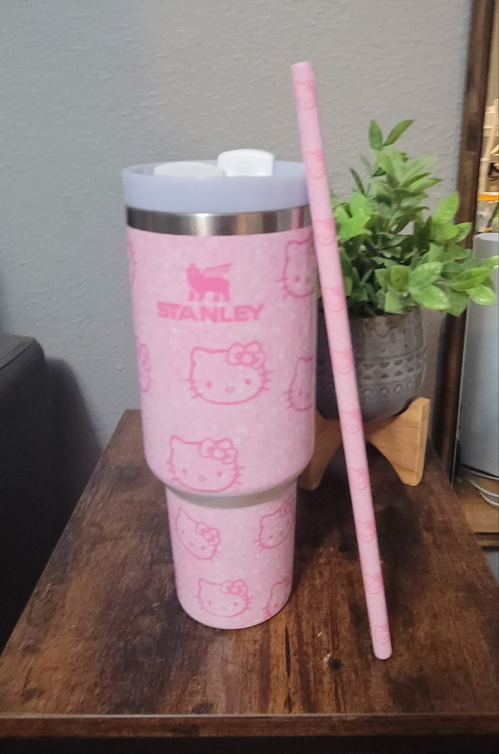 40oz Goth Pink inspired Hk Kitty tumbler