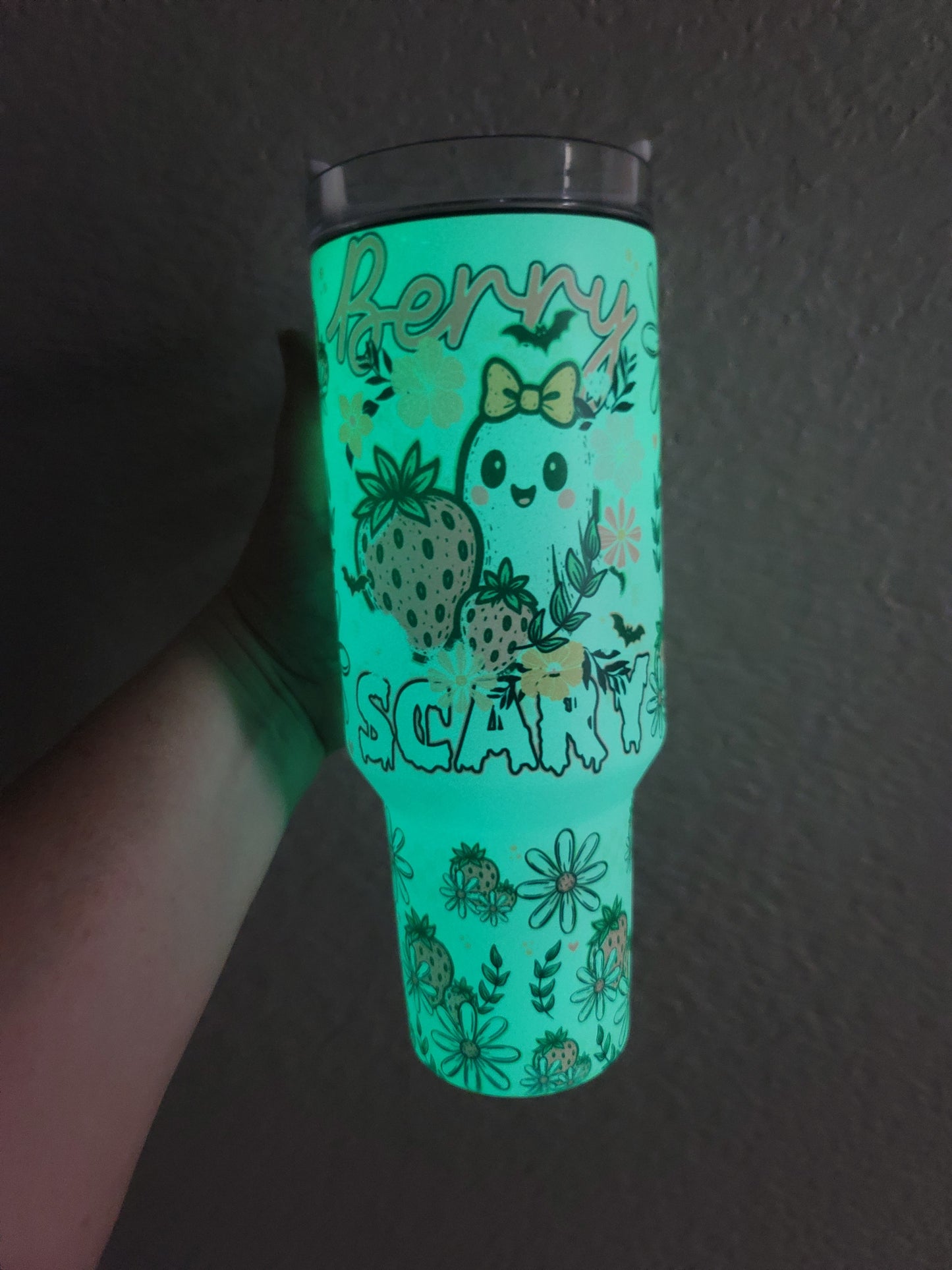 40oz Berry Scary Ghost tumbler