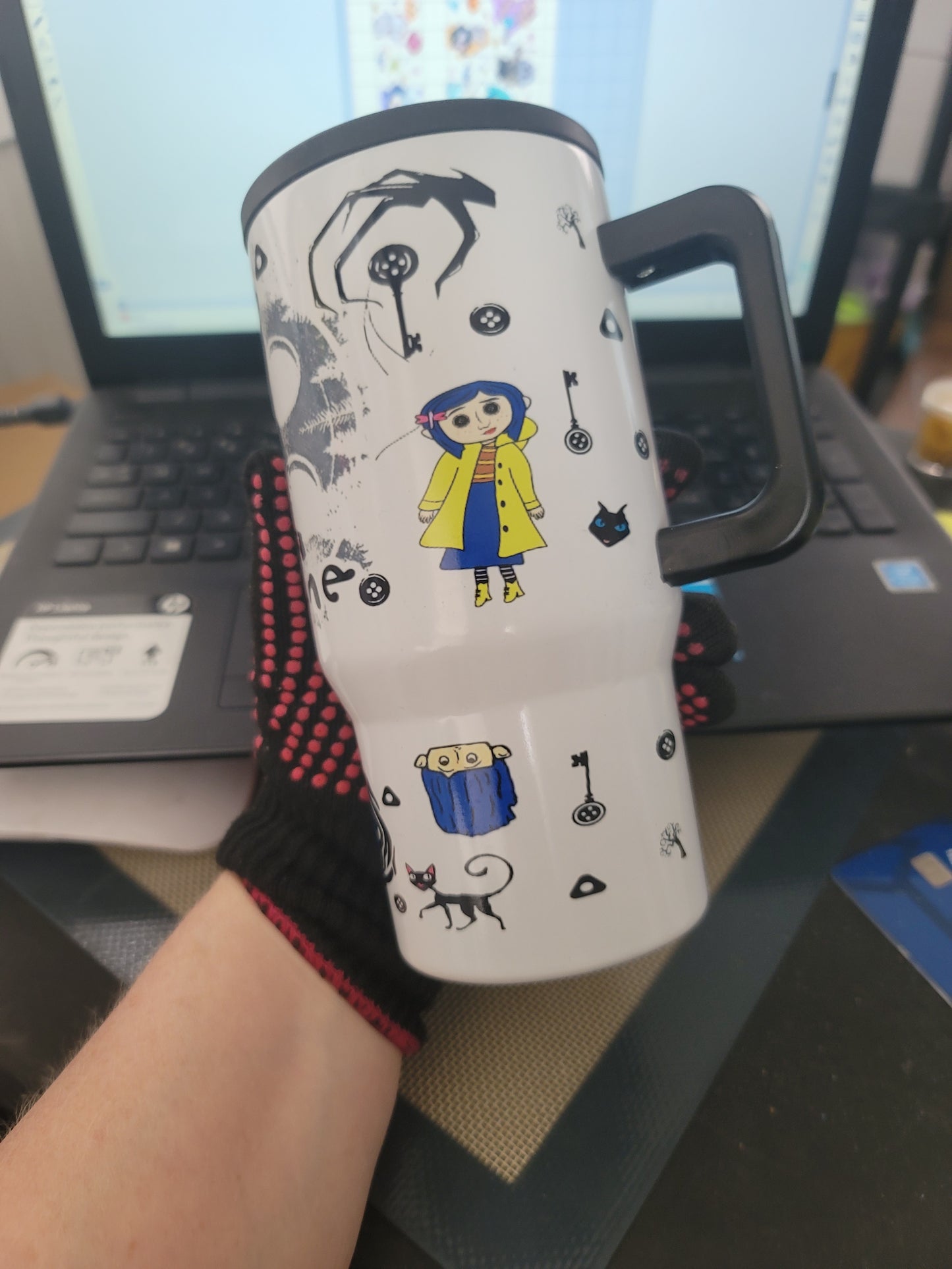 20oz coraline glow in the dark