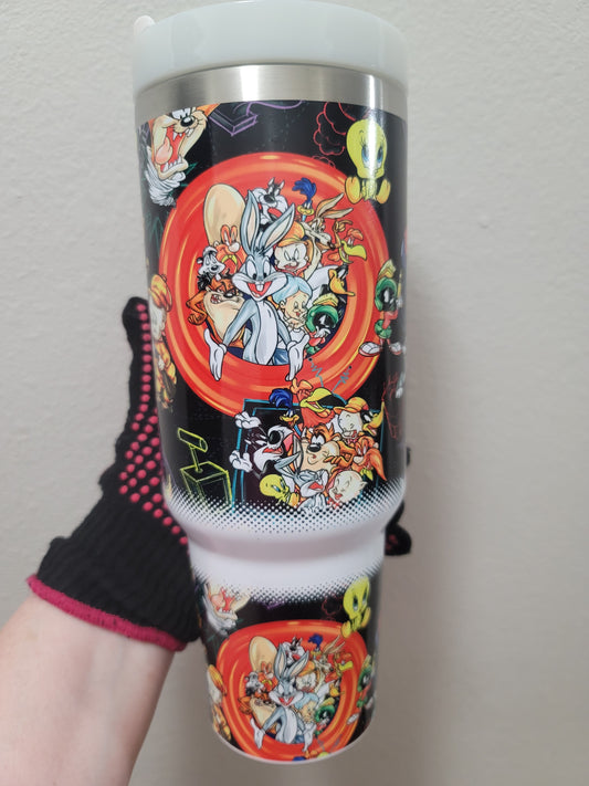 40oz Looney Tunes inspired