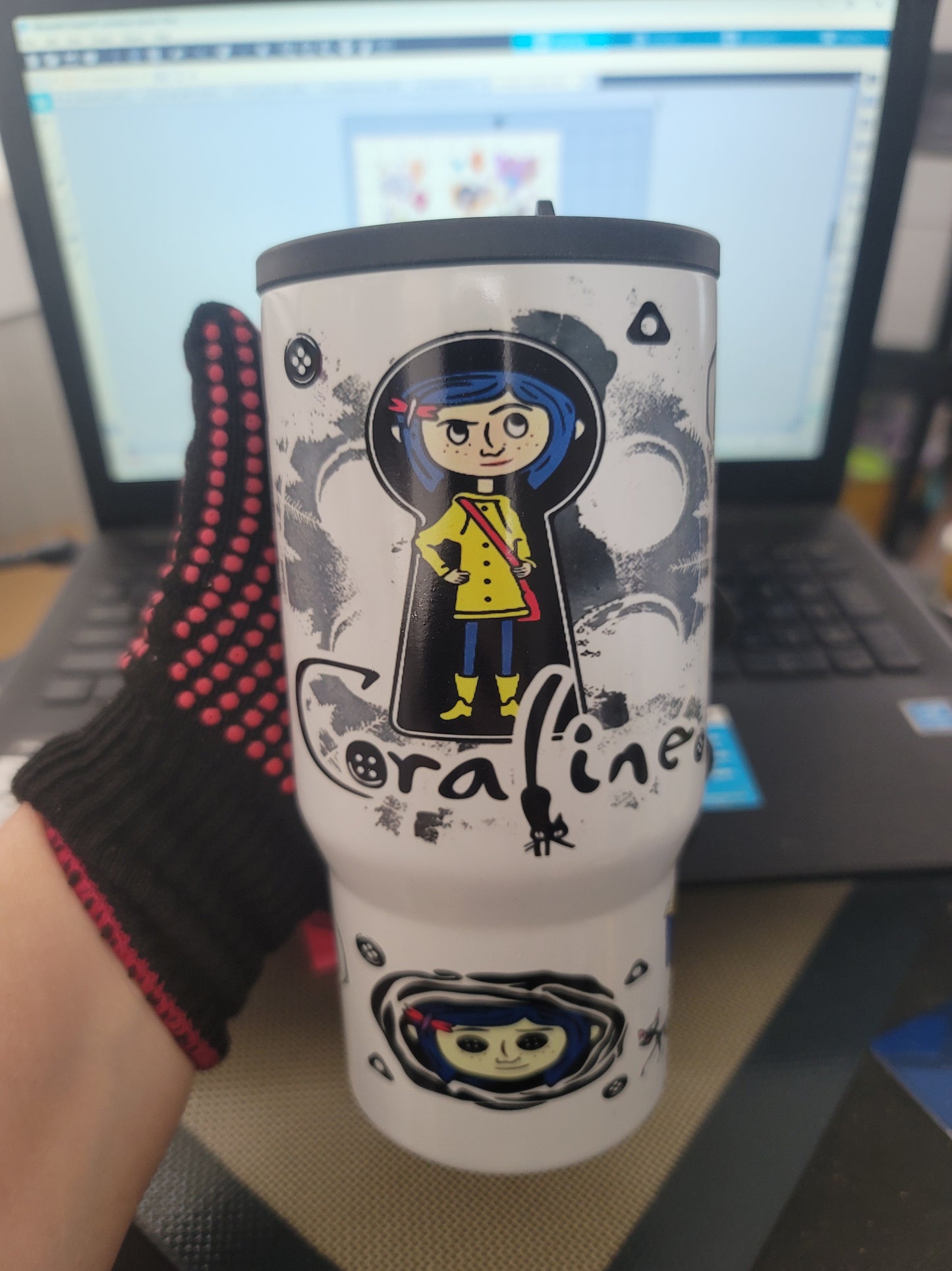 20oz coraline glow in the dark